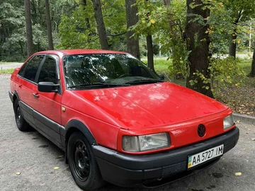 Авто Volkswagen Passat Sedan 1991 № 8114352