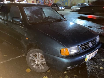 Авто Volkswagen Polo 1998 № 8114384