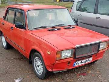 Авто ВАЗ 2107 1990 № 8114533