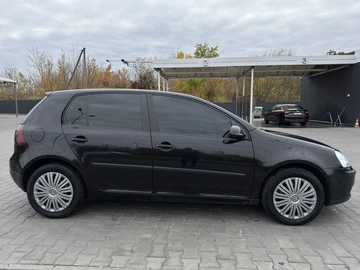 Авто Volkswagen Golf 2004 № 8114578