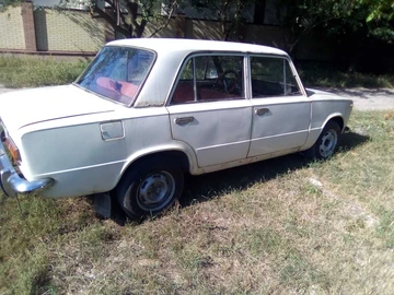Авто ВАЗ 21101 1977 № 8114584