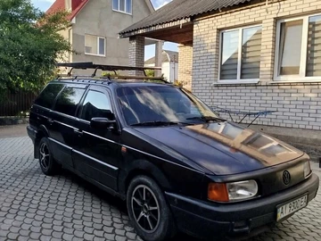 Авто Volkswagen Passat Variant 1993 № 8114588