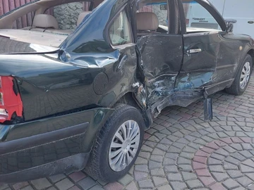 Авто Volkswagen Passat Sedan 1998 № 8114592