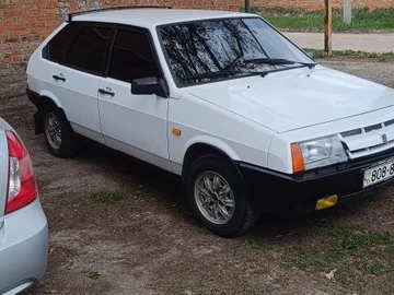 Авто ВАЗ 2109 1992 № 8114730
