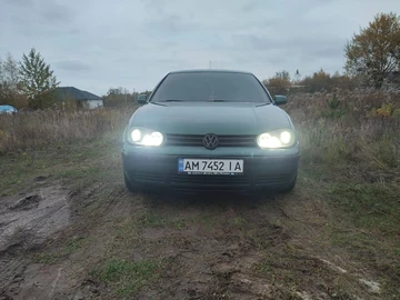 Авто Volkswagen Golf 1998 № 8115001