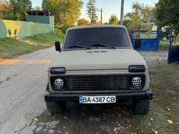 Авто ВАЗ 2121 1985 № 8115312