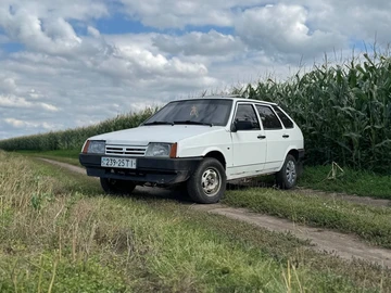 Авто ВАЗ 2109 1987 № 8115382