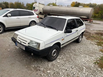 Авто ВАЗ 2108 1992 № 8115395
