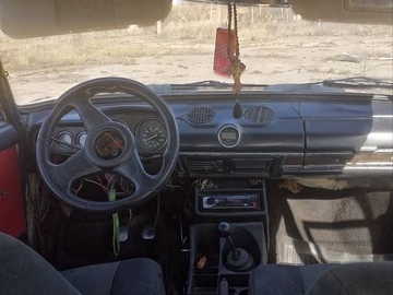 Авто ВАЗ 2107 1985 № 8115438