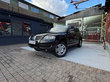 Авто Volkswagen Touareg 2005 № 8115609