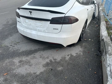 Авто Tesla Model S 2018 № 8115745