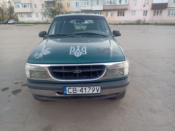 Авто Ford Explorer 1997 № 8115815