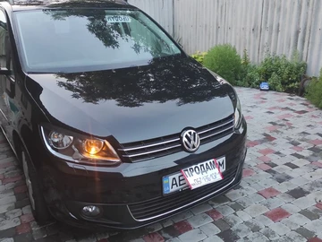 Авто Volkswagen Touran 2012 № 8115857