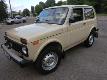 Авто ВАЗ 2121 1988 № 8115980