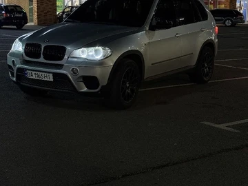 Авто BMW X5 2010 № 8116297