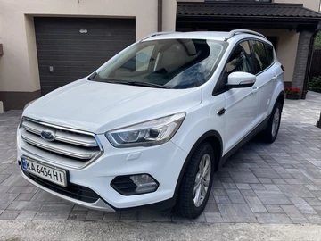Авто Ford Kuga 2019 № 8116313