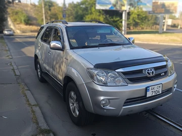 Авто Toyota Fortuner 2006 № 8116445
