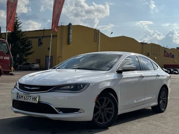 Авто Chrysler 200 2015 № 8116843