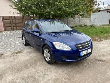 Авто KIA Cee X27 D 2009 № 8116993
