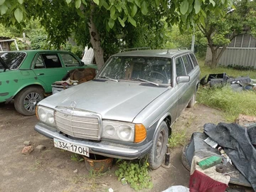 Авто Mercedes W123 1985 № 8117107