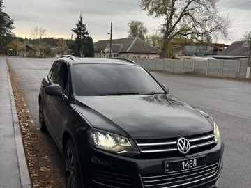 Авто Volkswagen Touareg 2012 № 8117113