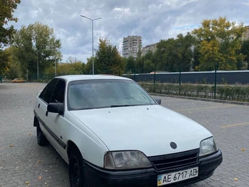 Авто Opel Omega 1989 № 8117130