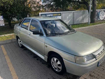 Авто ВАЗ 2110 2001 № 8117147