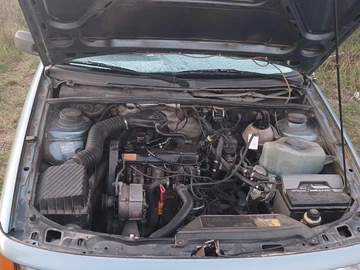 Авто Volkswagen Passat Sedan 1990 № 8117451