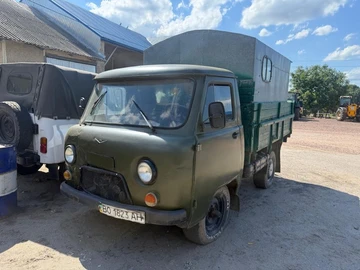 Авто УАЗ 3303 1986 № 8117463