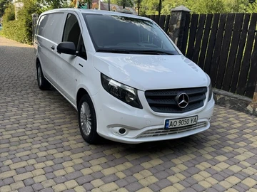 Авто Mercedes Mb 2022 № 8117481