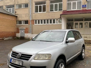 Авто Volkswagen Touareg 2005 № 8117504