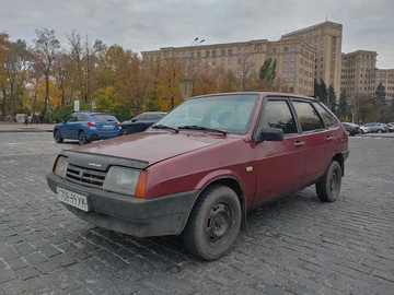 Авто ВАЗ 21093 1990 № 8117608