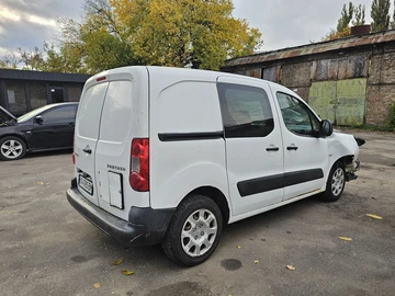 Авто Peugeot Partner 2011 № 8117625