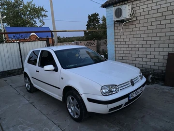 Авто Volkswagen Golf 1998 № 8117693