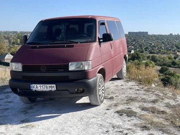 Авто Volkswagen Transporter 1995 № 8117777