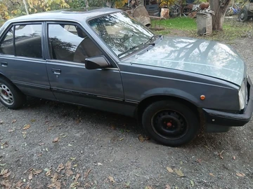 Авто Opel Ascona 1985 № 8117809
