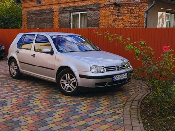 Авто Volkswagen Golf 2001 № 8117815
