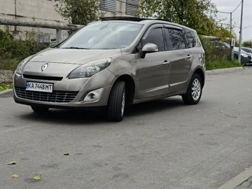 Авто Renault Grand Scenic 2010 № 8117816
