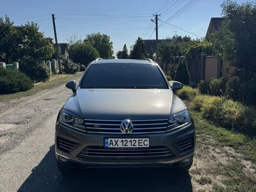 Авто Volkswagen Touareg 2016 № 8117840