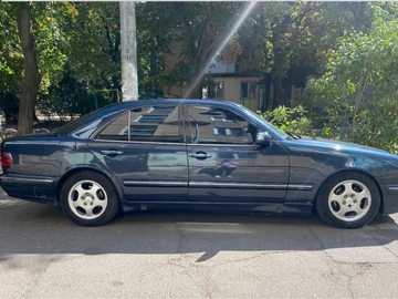 Авто Mercedes E Серия 2000 № 8117990