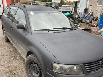 Авто Volkswagen Passat Variant 2000 № 8117999