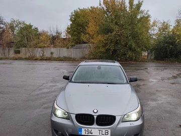 Авто BMW M5 2004 № 8118194