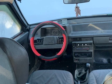 Авто ВАЗ 2109 1992 № 8118307
