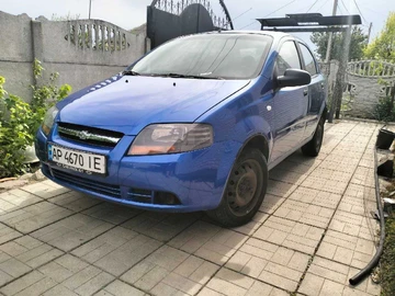 Авто Chevrolet Aveo 2005 № 8118643