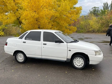 Авто ВАЗ 2110 2002 № 8118774