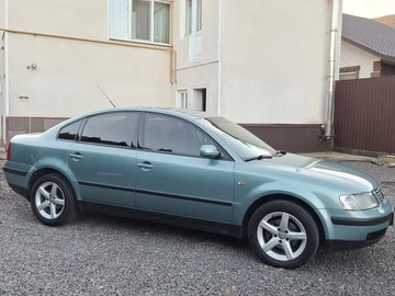 Авто Volkswagen Passat Sedan 1998 № 8119397