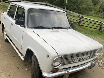 Авто ВАЗ 2101 1982 № 8119430