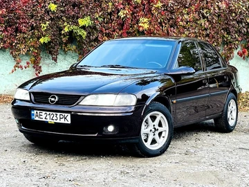 Авто Opel Vectra 1997 № 8119437