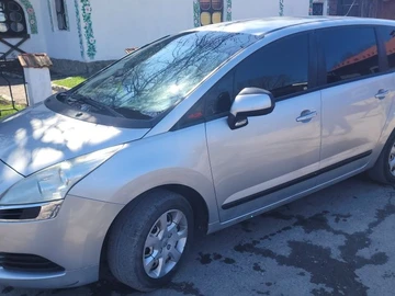 Авто Peugeot 5008 2010 № 8119544