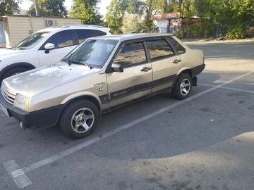 Авто ВАЗ 21099 1998 № 8119581
